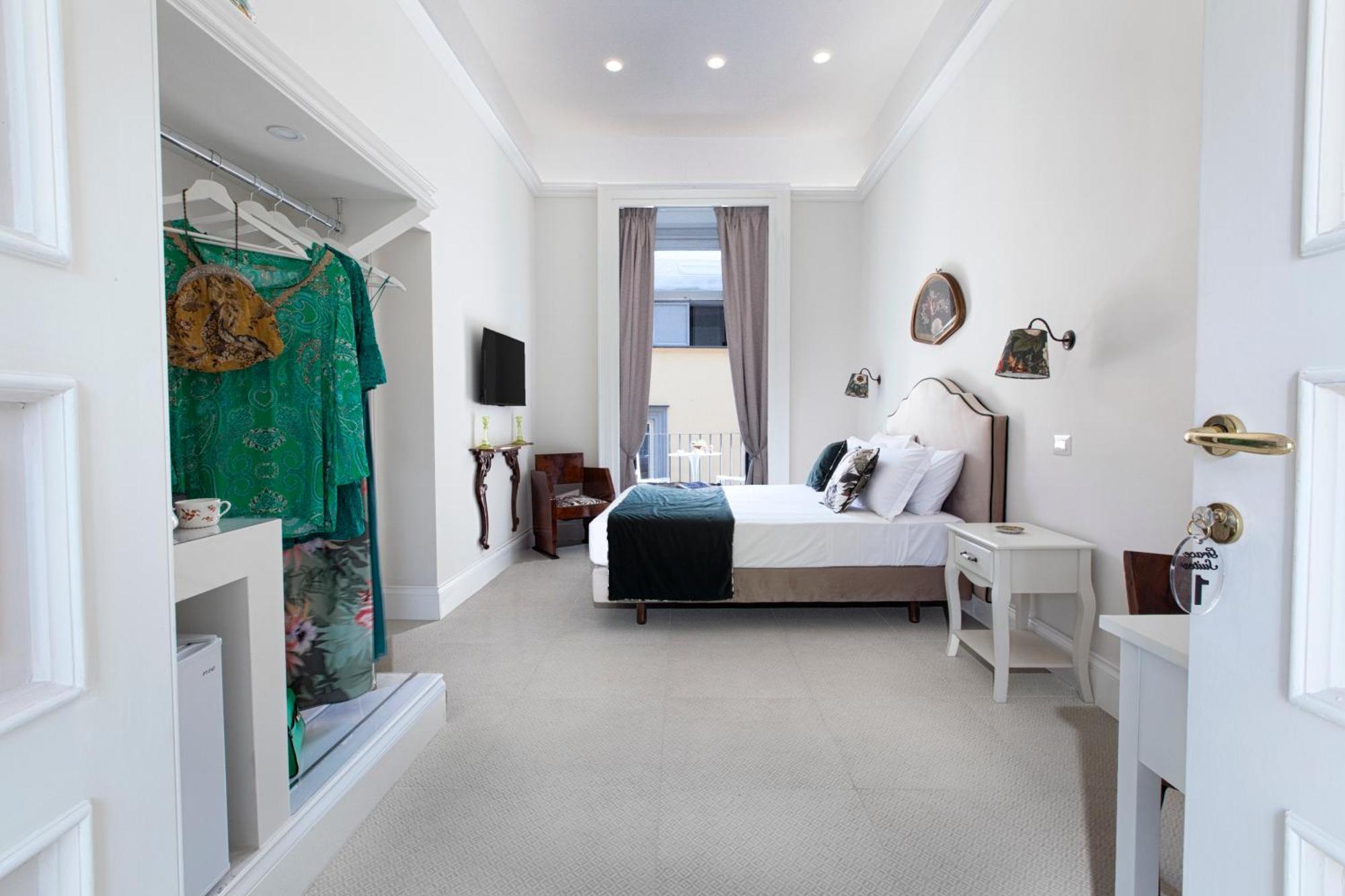 Grace Suites Sorrento Exterior photo